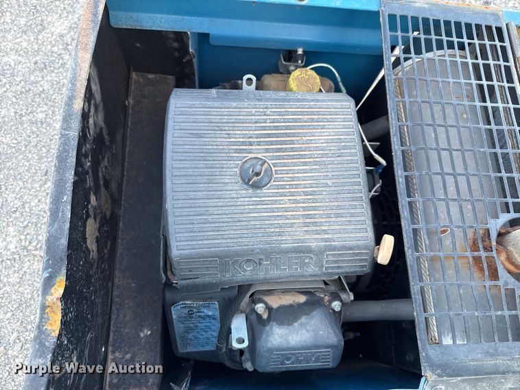 image for item EW8798 2017 Miller Bobcat 200 Air Pak welder