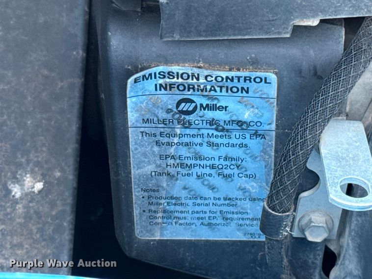 image for item EW8798 2017 Miller Bobcat 200 Air Pak welder