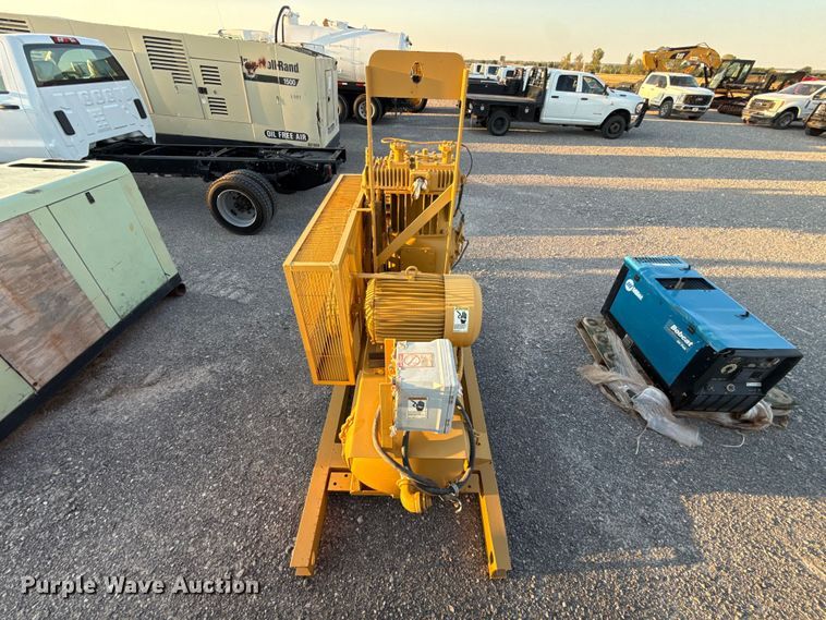 image for item EW8799 1999 Tescorp air compressor