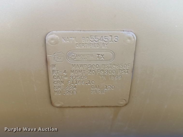 image for item EW8799 1999 Tescorp air compressor