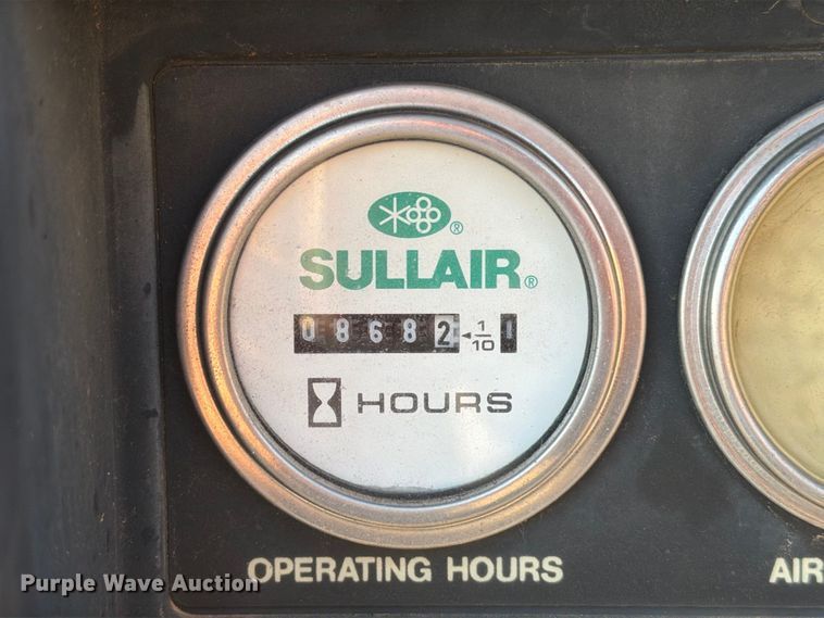 image for item EW8800 SULLAIR 185 air compressor