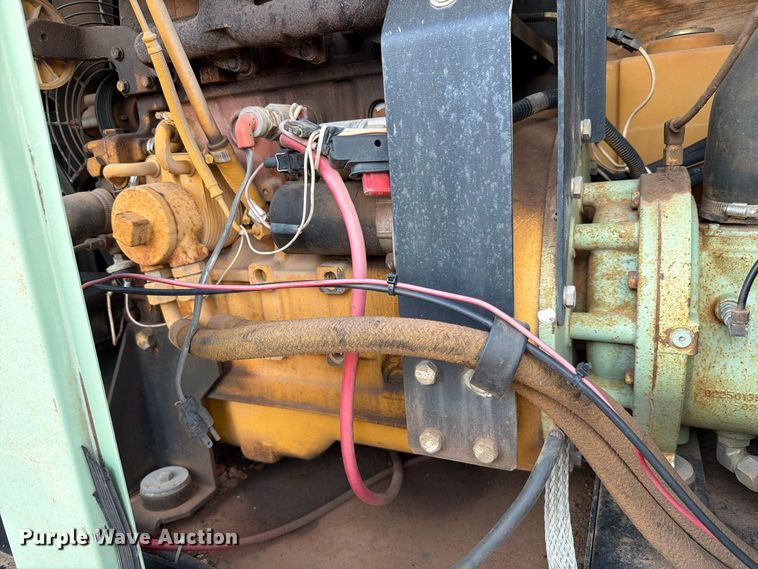 image for item EW8800 SULLAIR 185 air compressor