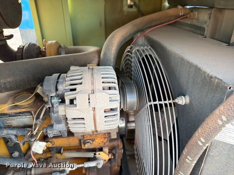 image for item EW8800 SULLAIR 185 air compressor