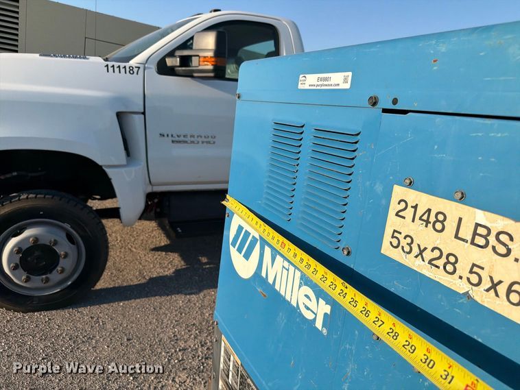 image for item EW8801 2011 Miller Big Blue Air pack welder