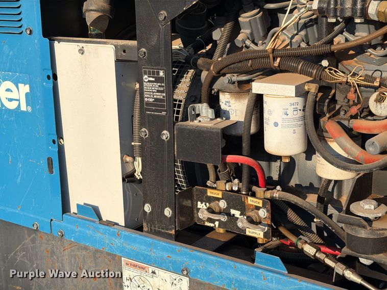 image for item EW8801 2011 Miller Big Blue Air pack welder