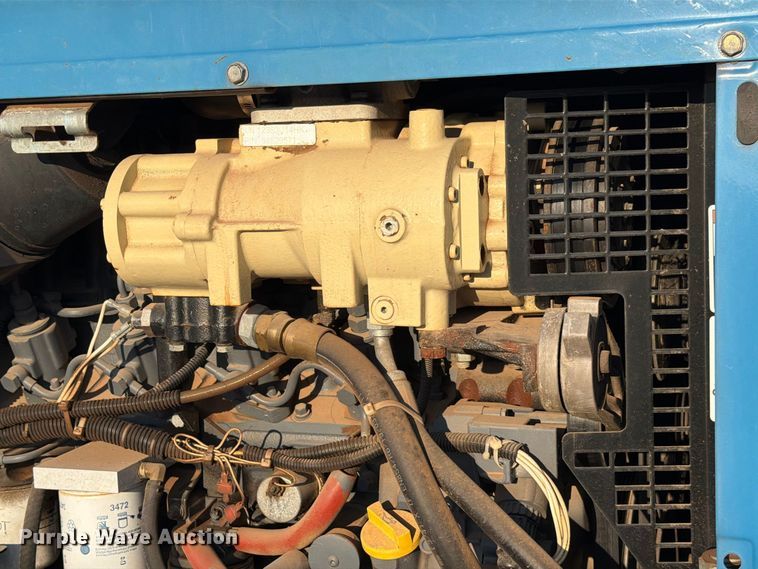 image for item EW8801 2011 Miller Big Blue Air pack welder