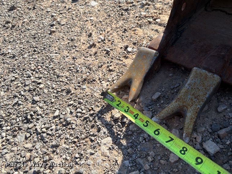 image for item EW8803 2021 Caterpillar 303.5CR mini excavator