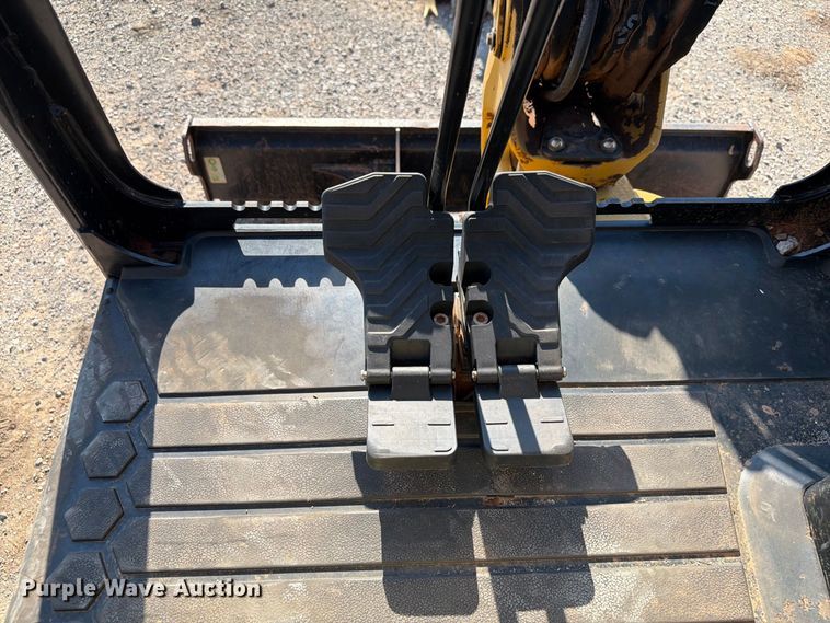 image for item EW8803 2021 Caterpillar 303.5CR mini excavator