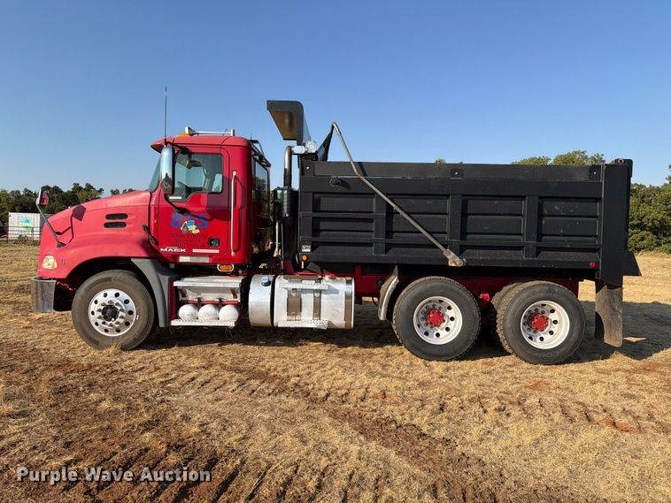 image for item EW8924 2013 Mack CXU613 dump truck