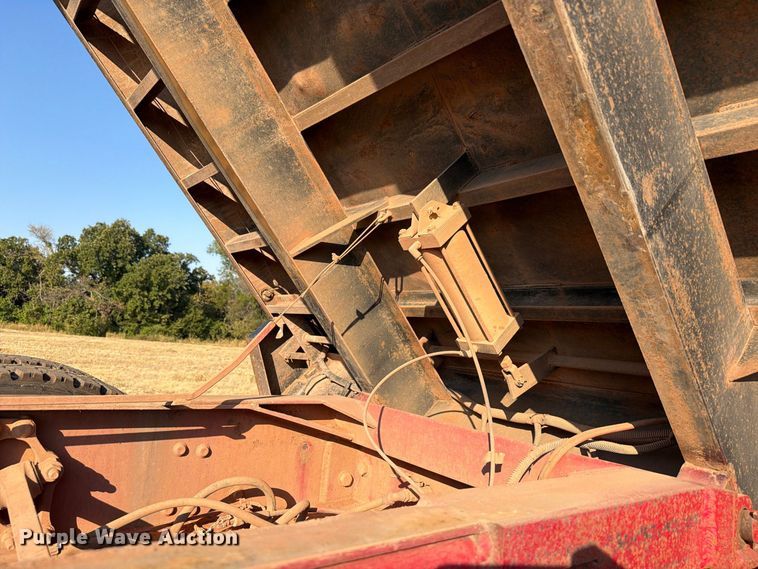 image for item EW8924 2013 Mack CXU613 dump truck