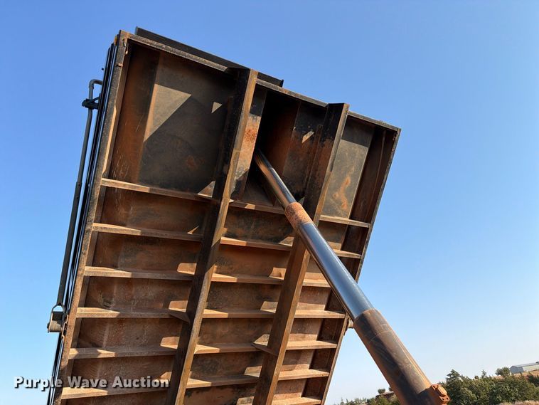 image for item EW8924 2013 Mack CXU613 dump truck