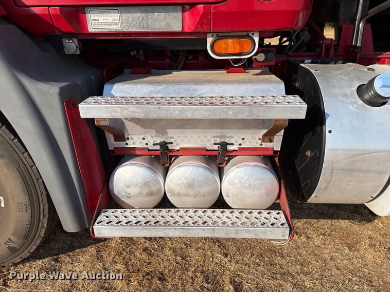 image for item EW8924 2013 Mack CXU613 dump truck