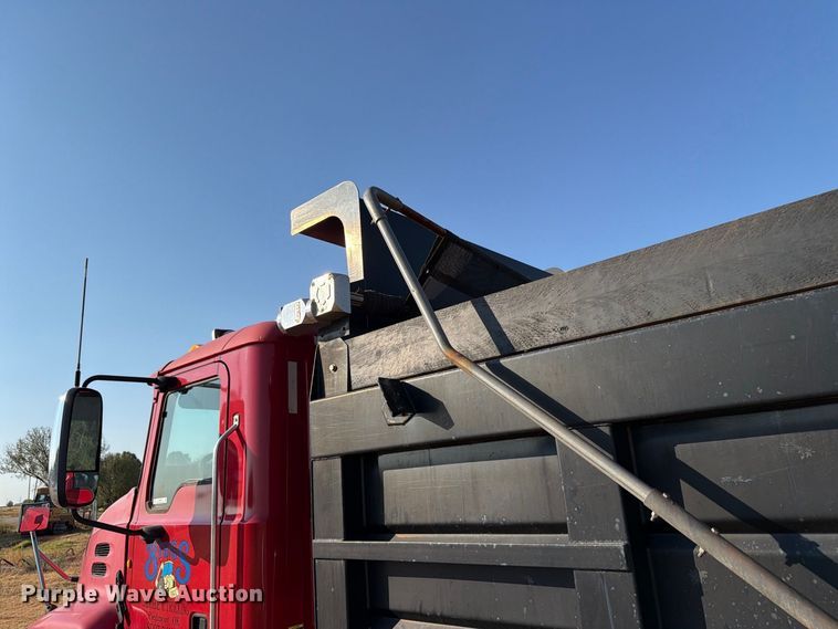 image for item EW8924 2013 Mack CXU613 dump truck