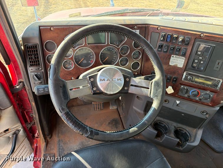 image for item EW8924 2013 Mack CXU613 dump truck