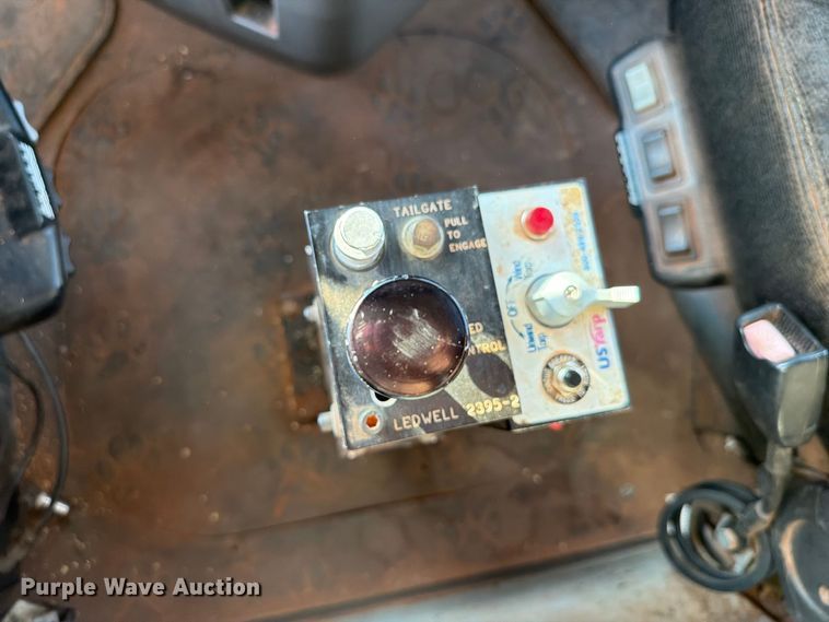 image for item EW8924 2013 Mack CXU613 dump truck
