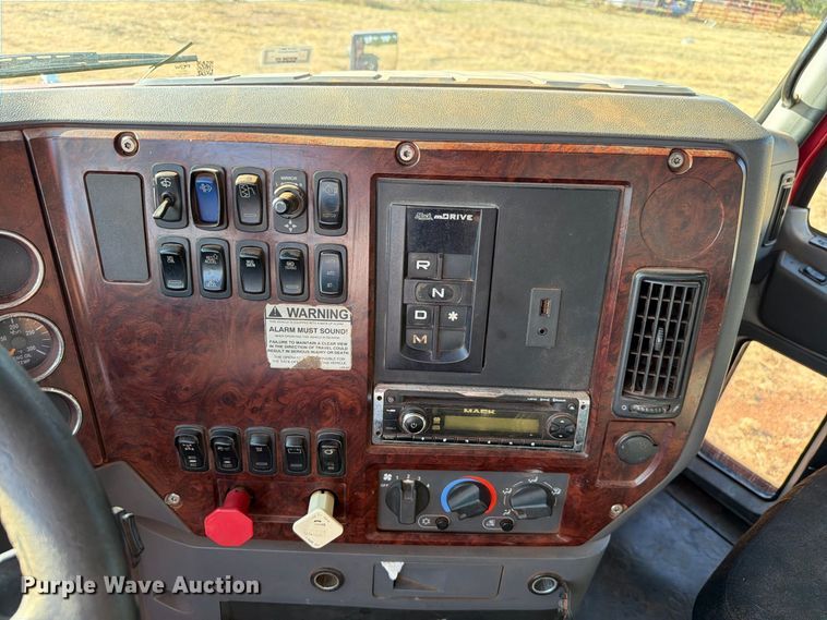 image for item EW8924 2013 Mack CXU613 dump truck