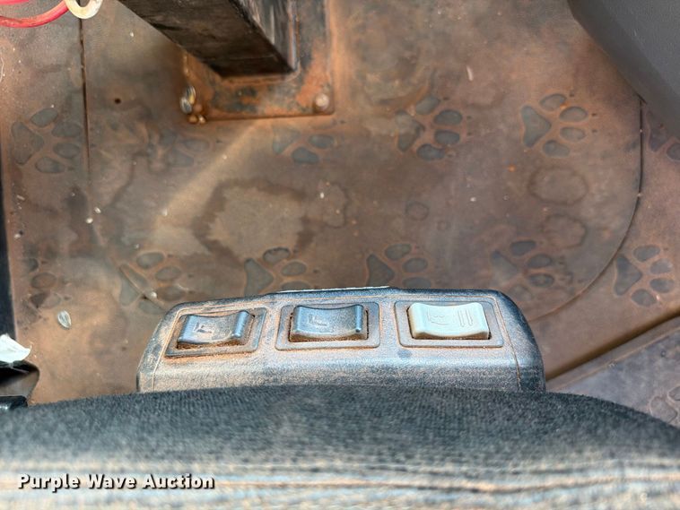 image for item EW8924 2013 Mack CXU613 dump truck