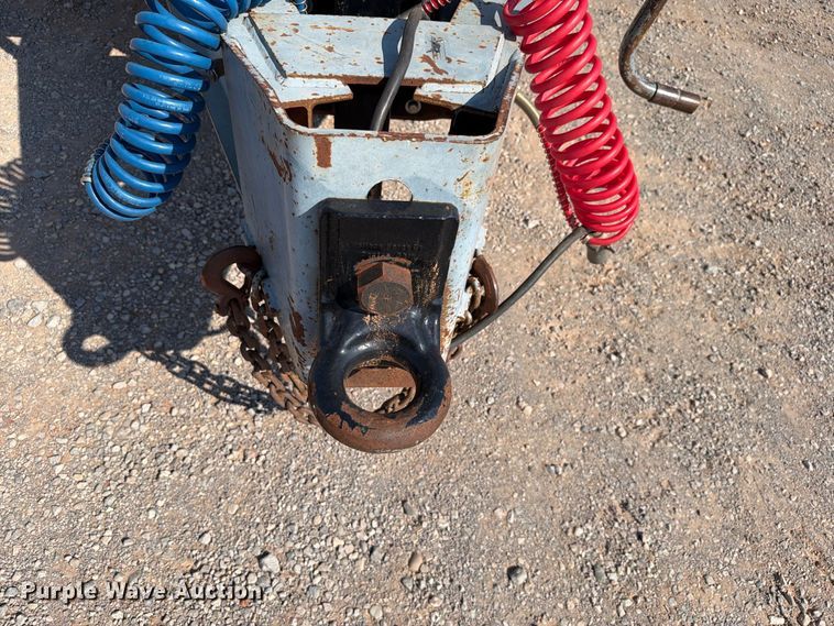 image for item EW8925 2000 Interstate equipment trailer