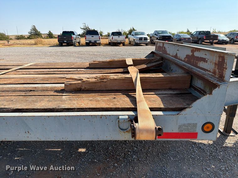 image for item EW8925 2000 Interstate equipment trailer