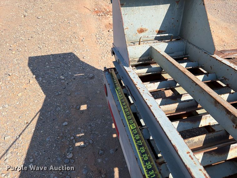 image for item EW8925 2000 Interstate equipment trailer