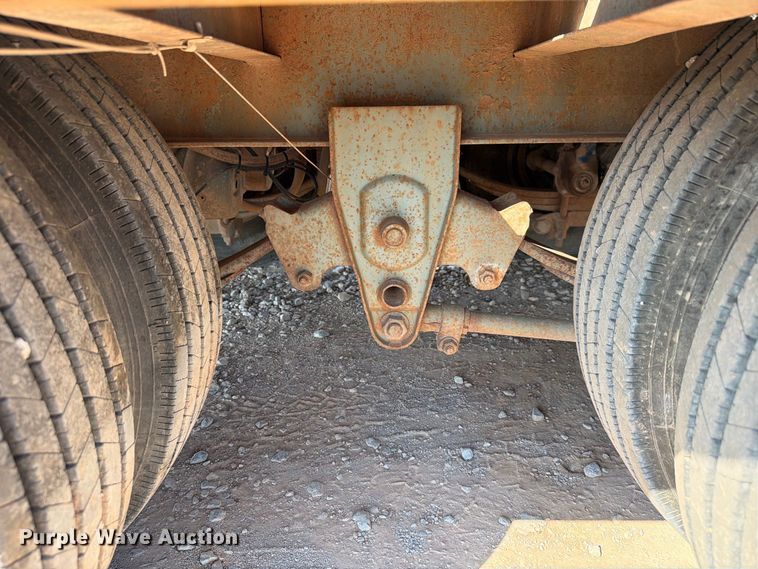 image for item EW8925 2000 Interstate equipment trailer