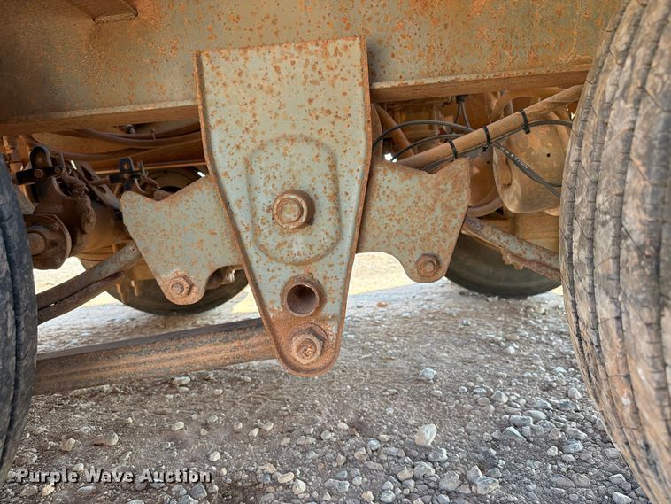 image for item EW8925 2000 Interstate equipment trailer