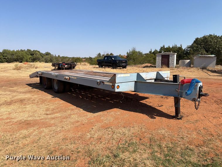 image for item EW8927 1996 Interstate 20DTA equipment trailer