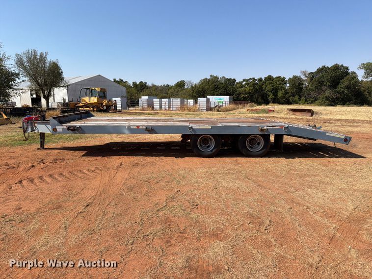 image for item EW8927 1996 Interstate 20DTA equipment trailer