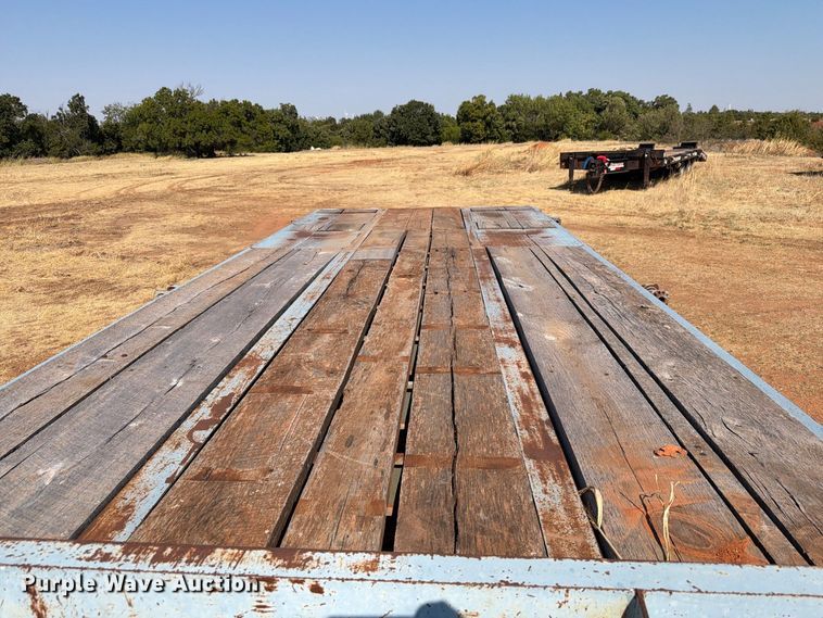 image for item EW8927 1996 Interstate 20DTA equipment trailer