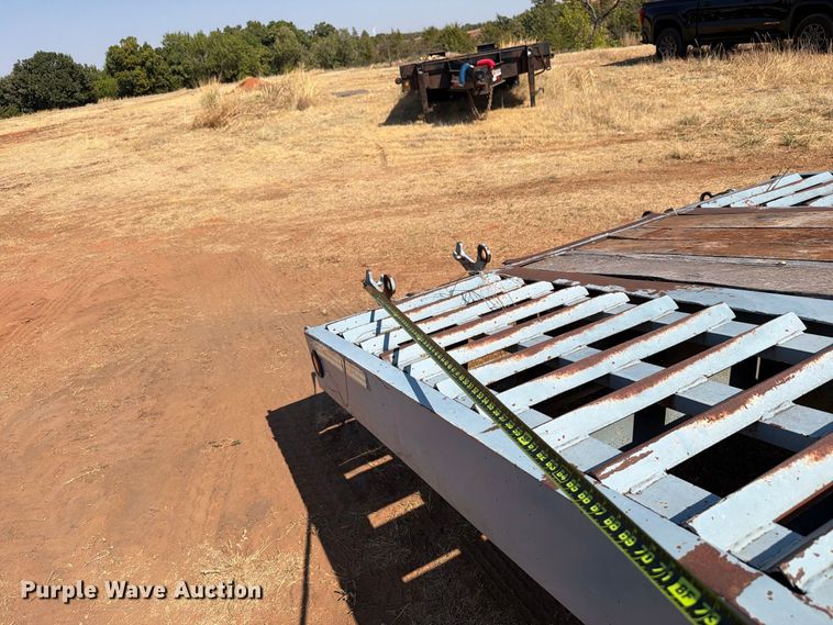 image for item EW8927 1996 Interstate 20DTA equipment trailer