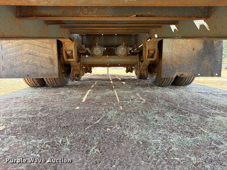 image for item EW8927 1996 Interstate 20DTA equipment trailer