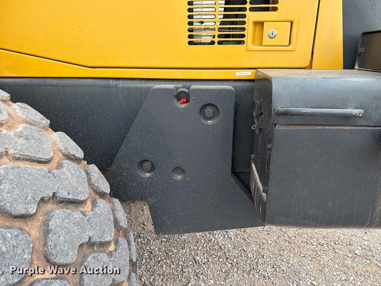 image for item EW8968 2007 Komatsu WA250-5L wheel loader