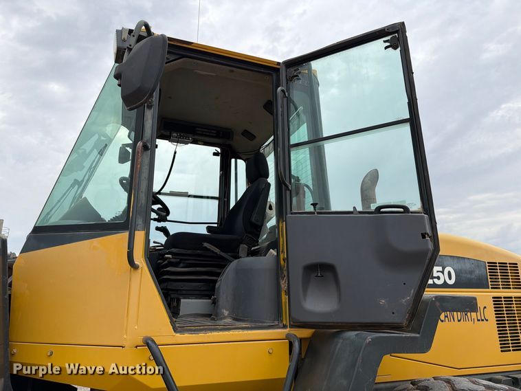 image for item EW8968 2007 Komatsu WA250-5L wheel loader