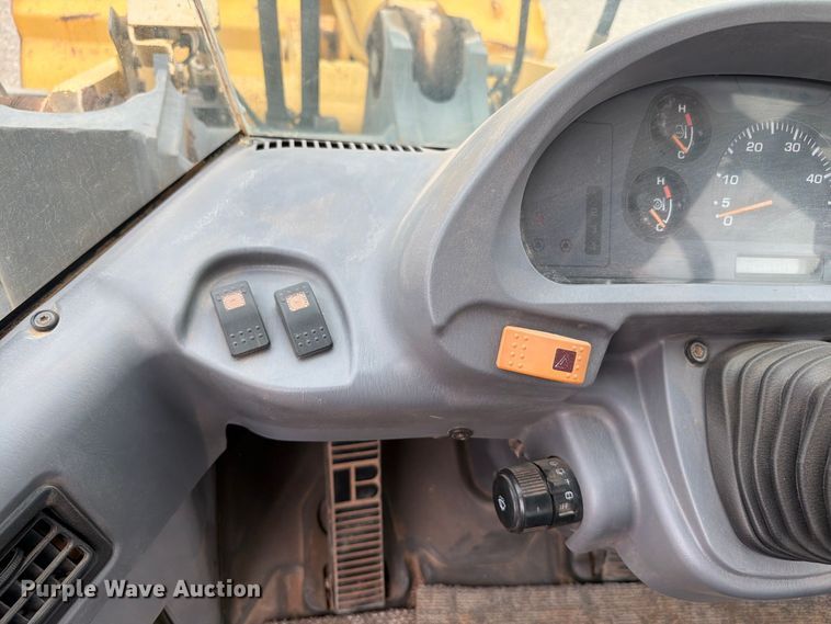 image for item EW8968 2007 Komatsu WA250-5L wheel loader