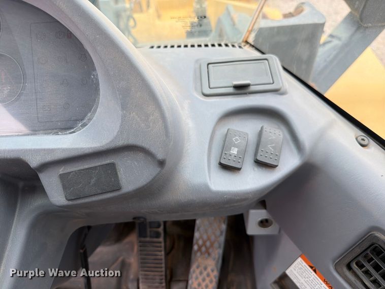 image for item EW8968 2007 Komatsu WA250-5L wheel loader