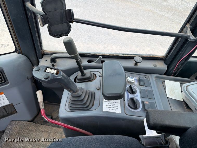 image for item EW8968 2007 Komatsu WA250-5L wheel loader