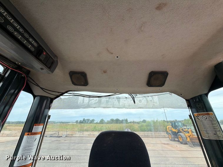 image for item EW8968 2007 Komatsu WA250-5L wheel loader