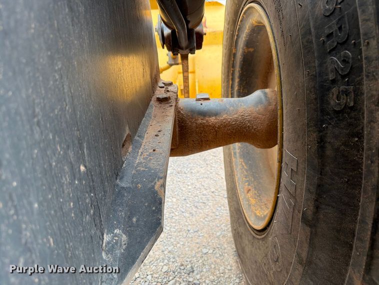 image for item EW8968 2007 Komatsu WA250-5L wheel loader