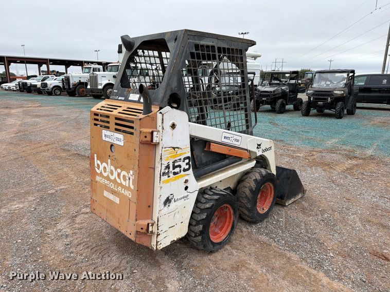 image for item EW8974 2000 Bobcat 453 skid steer loader
