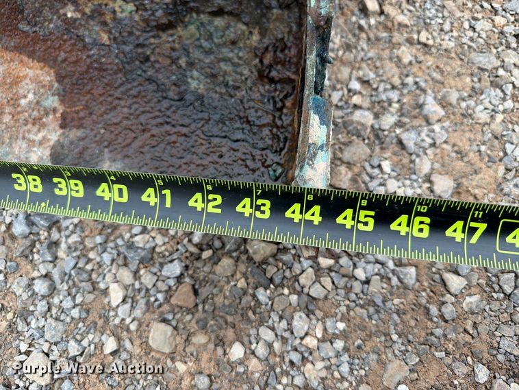 image for item EW8974 2000 Bobcat 453 skid steer loader