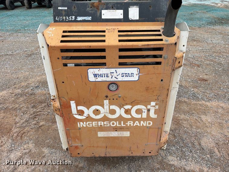 image for item EW8974 2000 Bobcat 453 skid steer loader