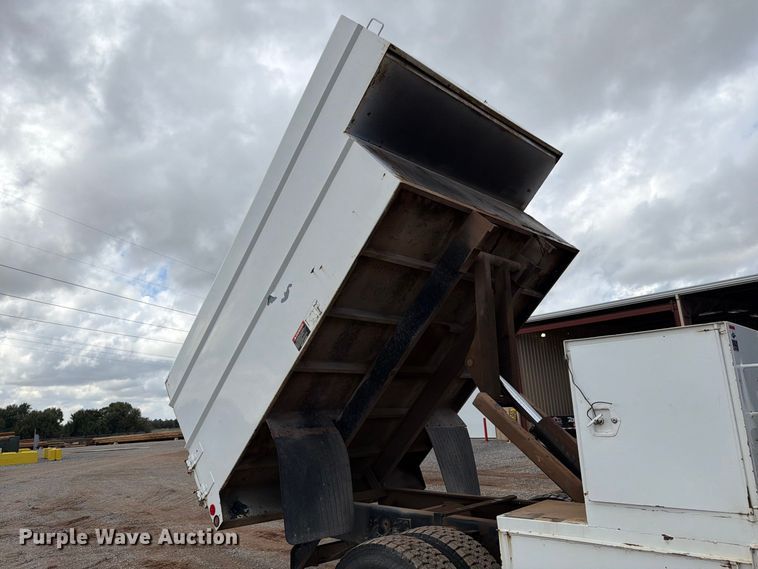 image for item EW8978 2005 GMC C7 forestry bucket truck