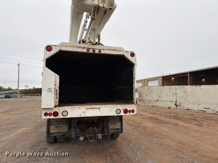 image for item EW8978 2005 GMC C7 forestry bucket truck