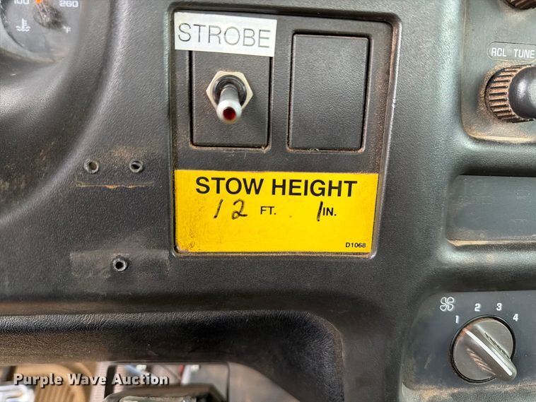 image for item EW8978 2005 GMC C7 forestry bucket truck