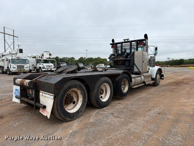 image for item EW8980 2008 Kenworth W900 semi truck