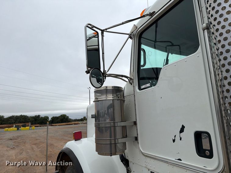 image for item EW8980 2008 Kenworth W900 semi truck