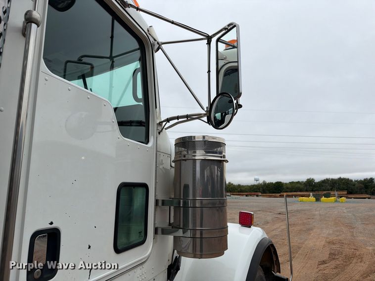image for item EW8980 2008 Kenworth W900 semi truck
