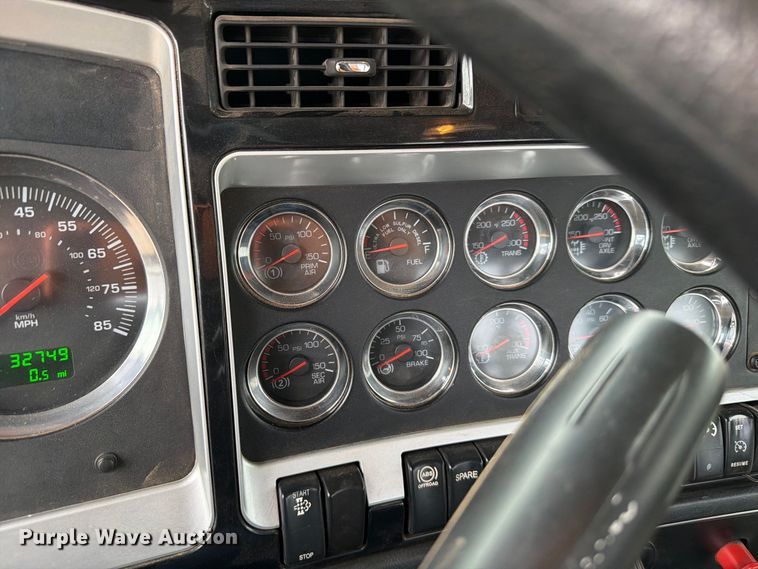 image for item EW8980 2008 Kenworth W900 semi truck