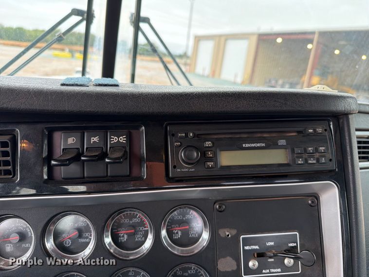 image for item EW8980 2008 Kenworth W900 semi truck