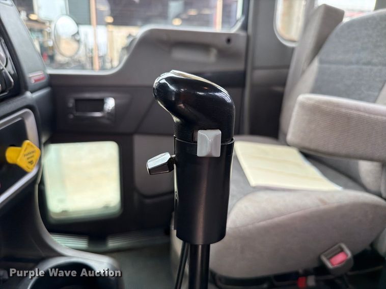 image for item EW8980 2008 Kenworth W900 semi truck